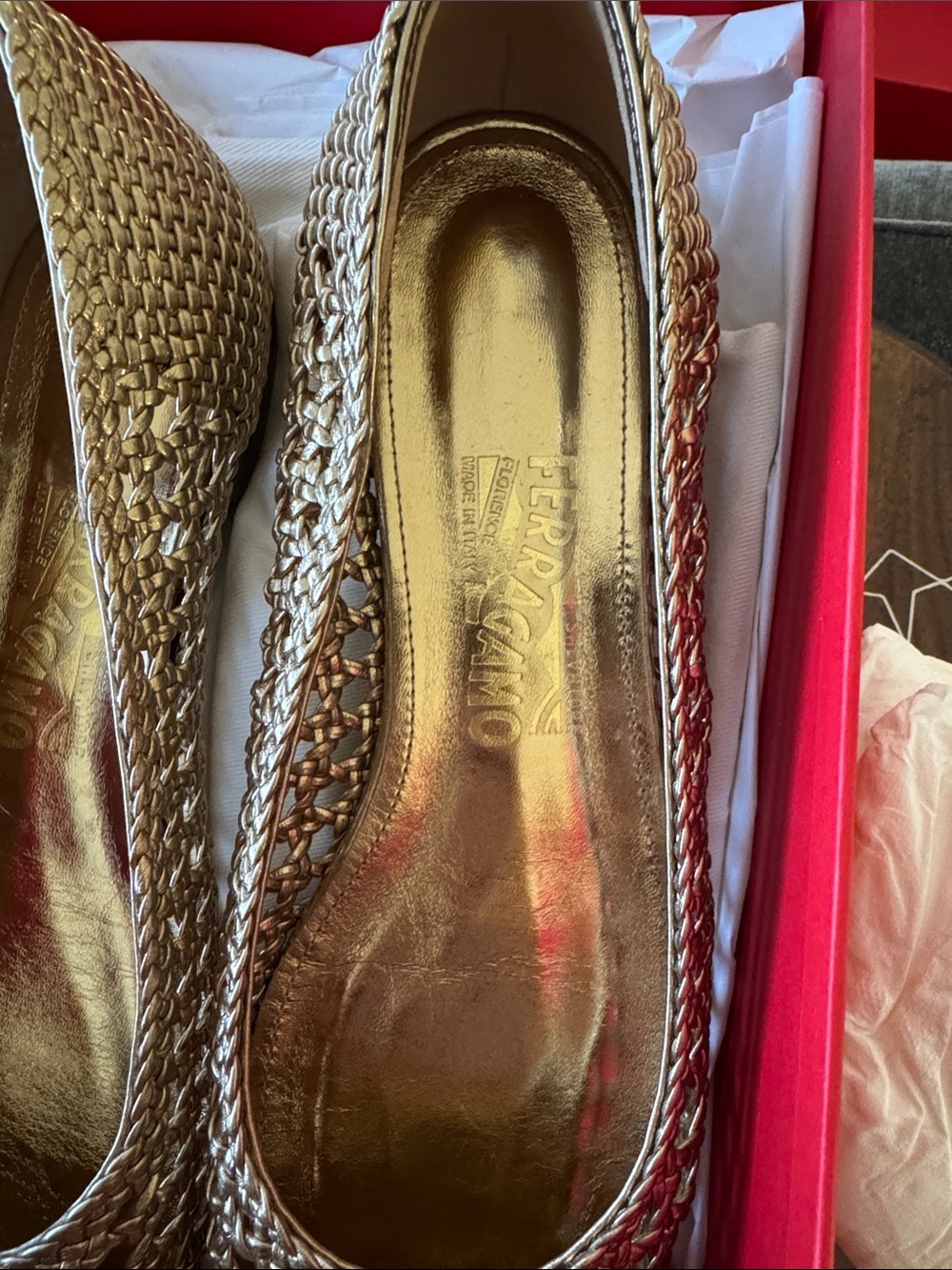 Brand New Salvatore Ferragamo Gold Woven Varina Bow Ballet Flats - Picture 5 of 7